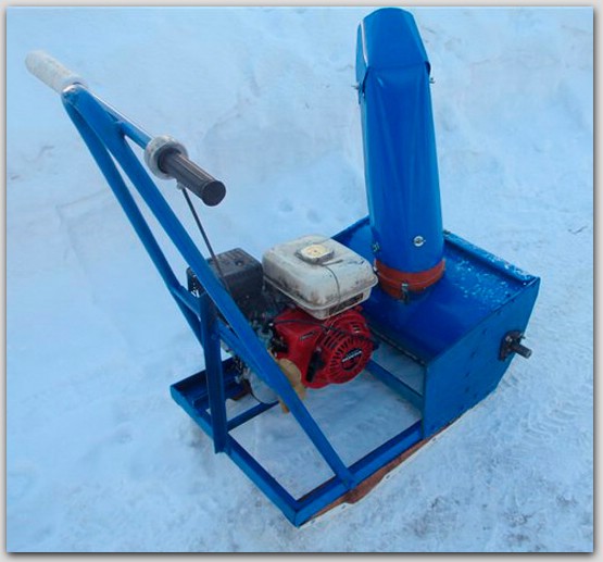 Как сделать шнековый или роторный снегоуборщик своими руками из триммера, бензопилы, мотоблока